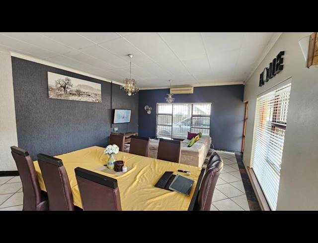 3 BEDROOM HOUSE FOR SALE IN EAST TOWN